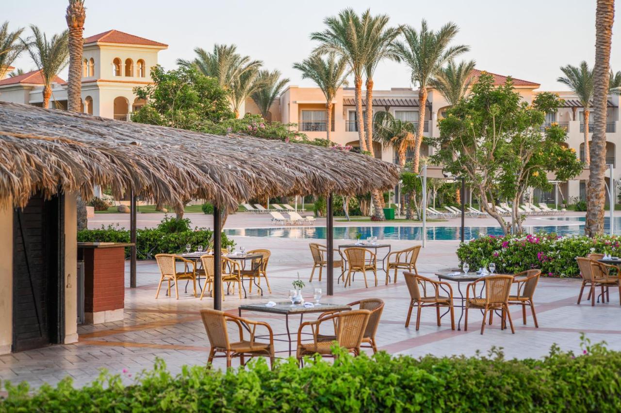 منتجع جاز ميرابل شرم الشيخ المظهر الخارجي الصورة The swimming pool at the resort