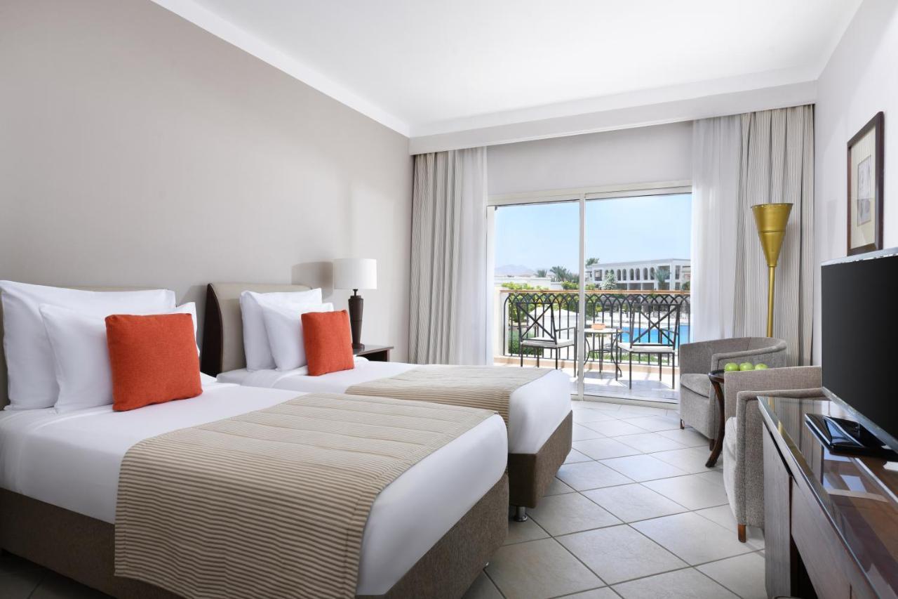 منتجع جاز ميرابل شرم الشيخ المظهر الخارجي الصورة A room at the Hilton Sharm El Sheikh